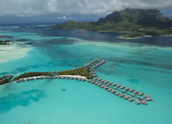 Hoteles en Polinesia - The St. Regis Bora Bora Resort