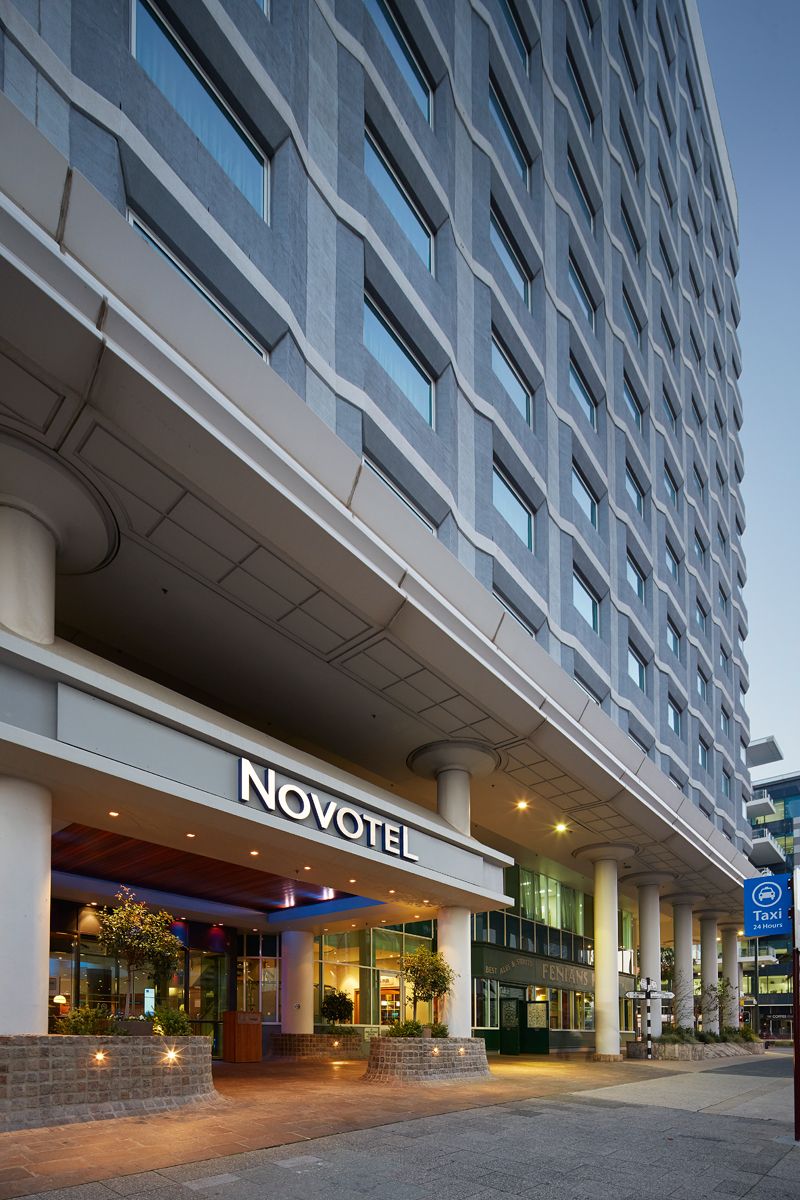 Novotel Perth Langley Hotel 