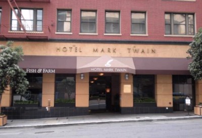 HOTEL MARK TWAIN